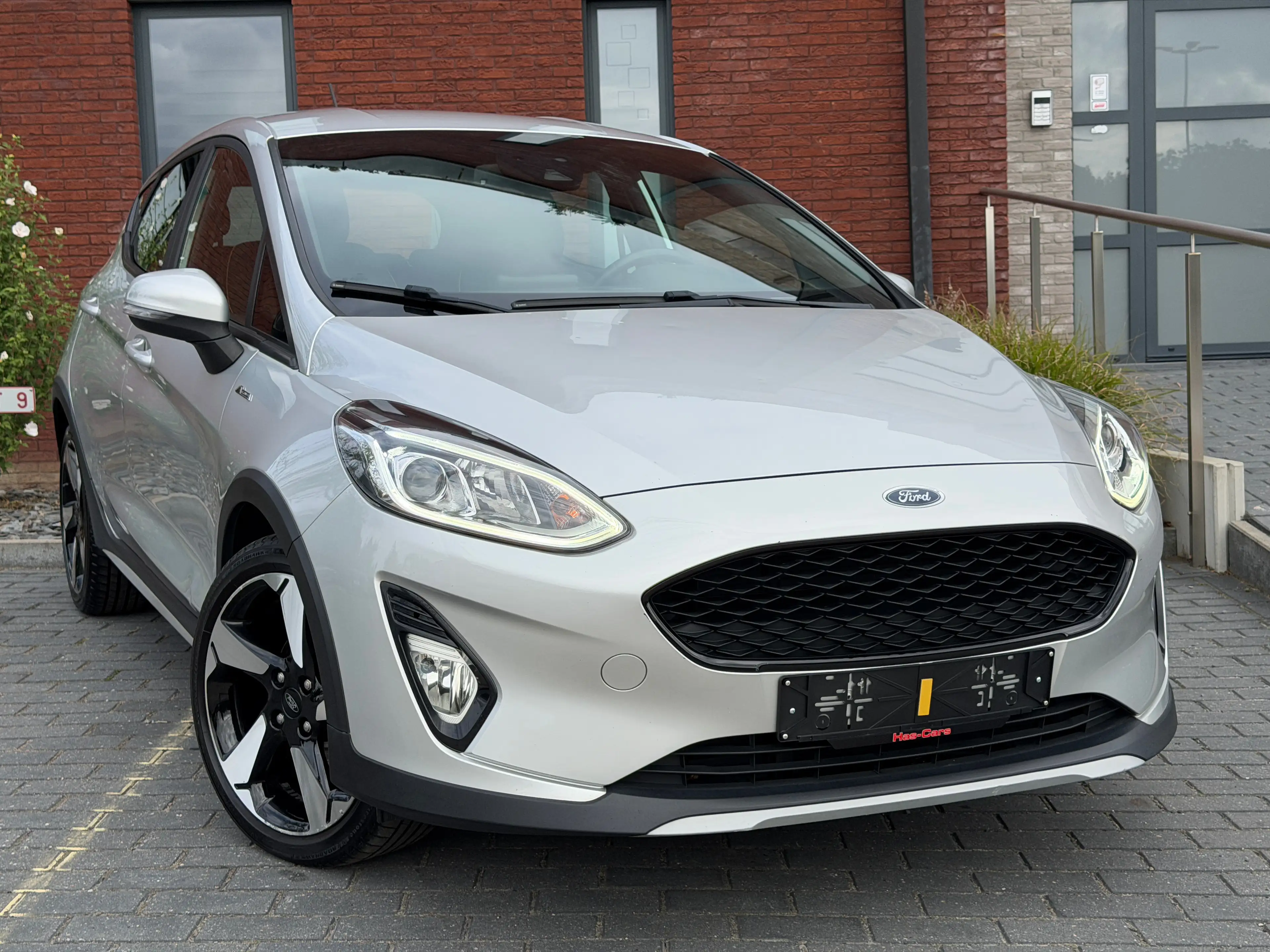 Ford Fiesta Active ( 1.0 Ecoboost ) 85Ch ( 103.057Km ) CT Ok ( Feuille rose ) — photo 4