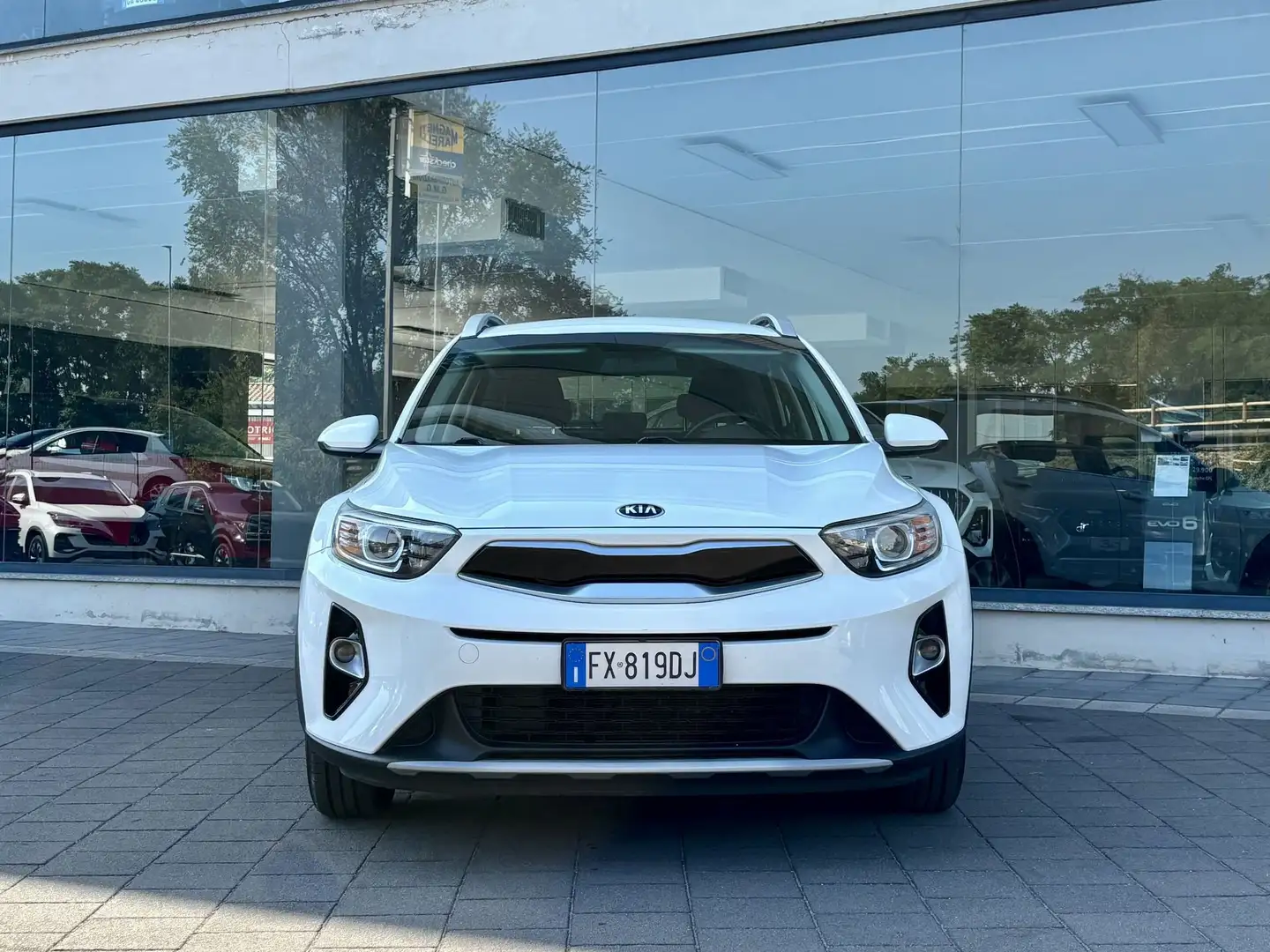 Kia Stonic 1.4 MPI 100CV Style Bianco - 2