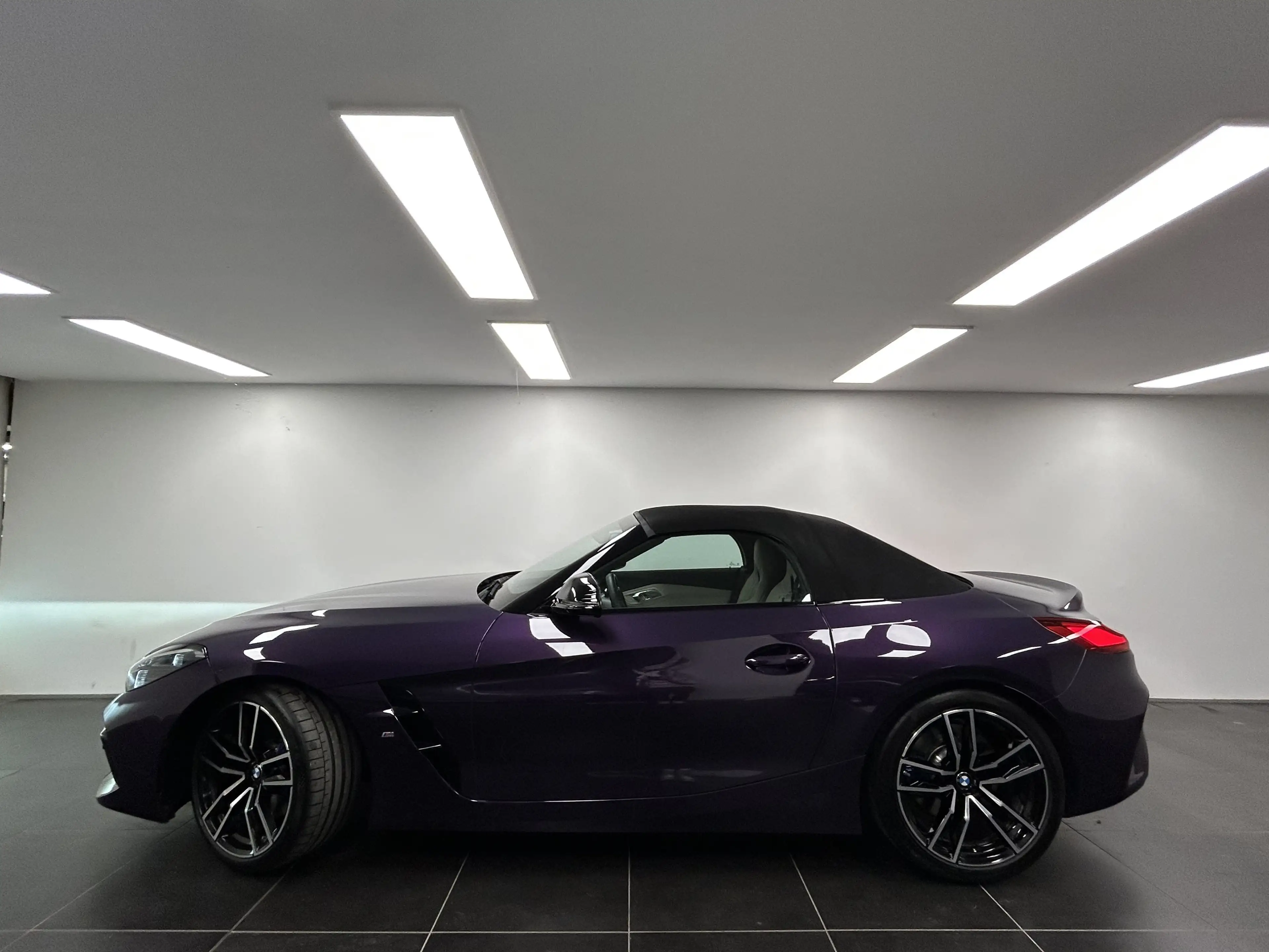 BMW Z4 sDrive30i — photo 2