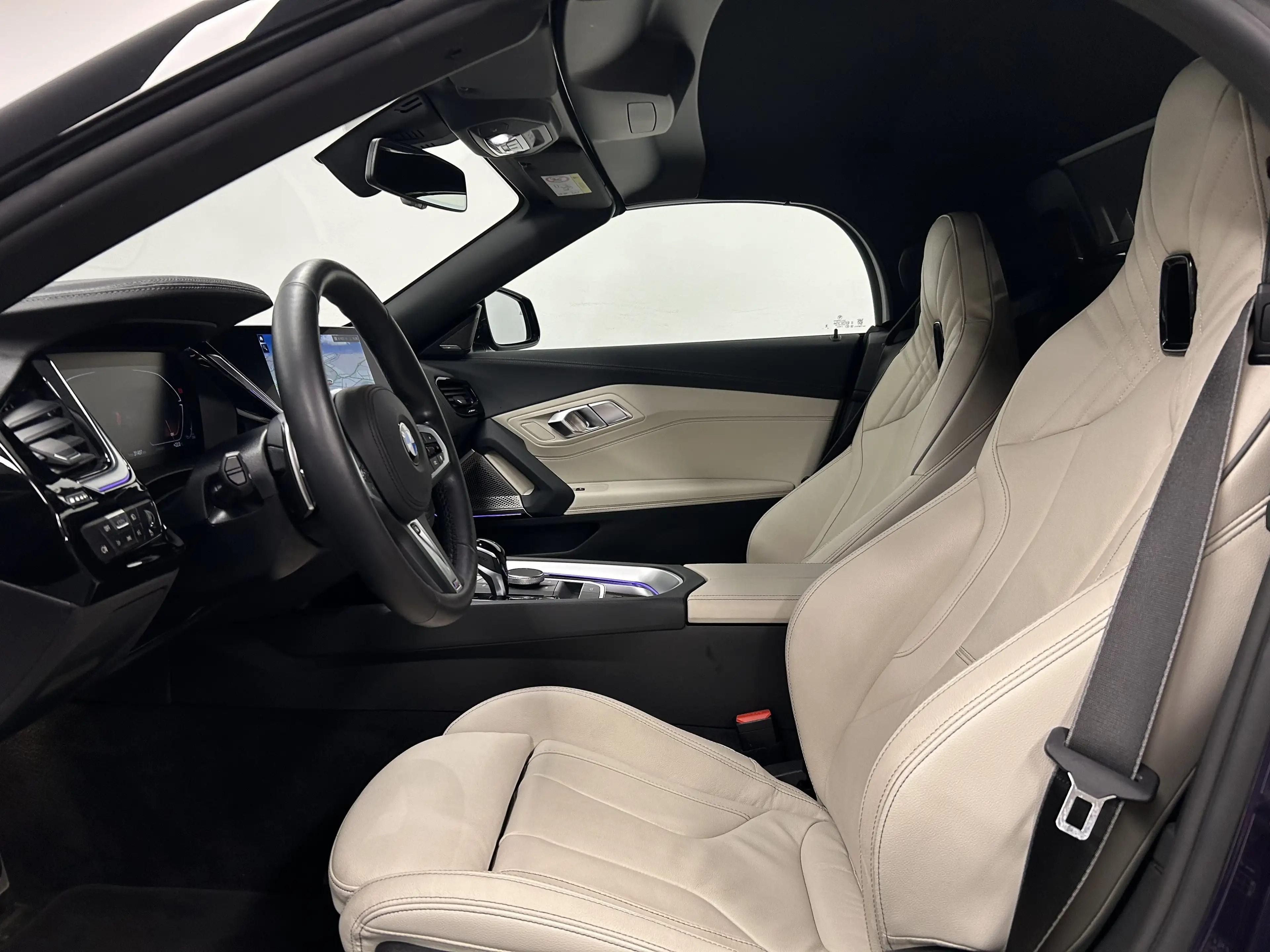 BMW Z4 sDrive30i — photo 4