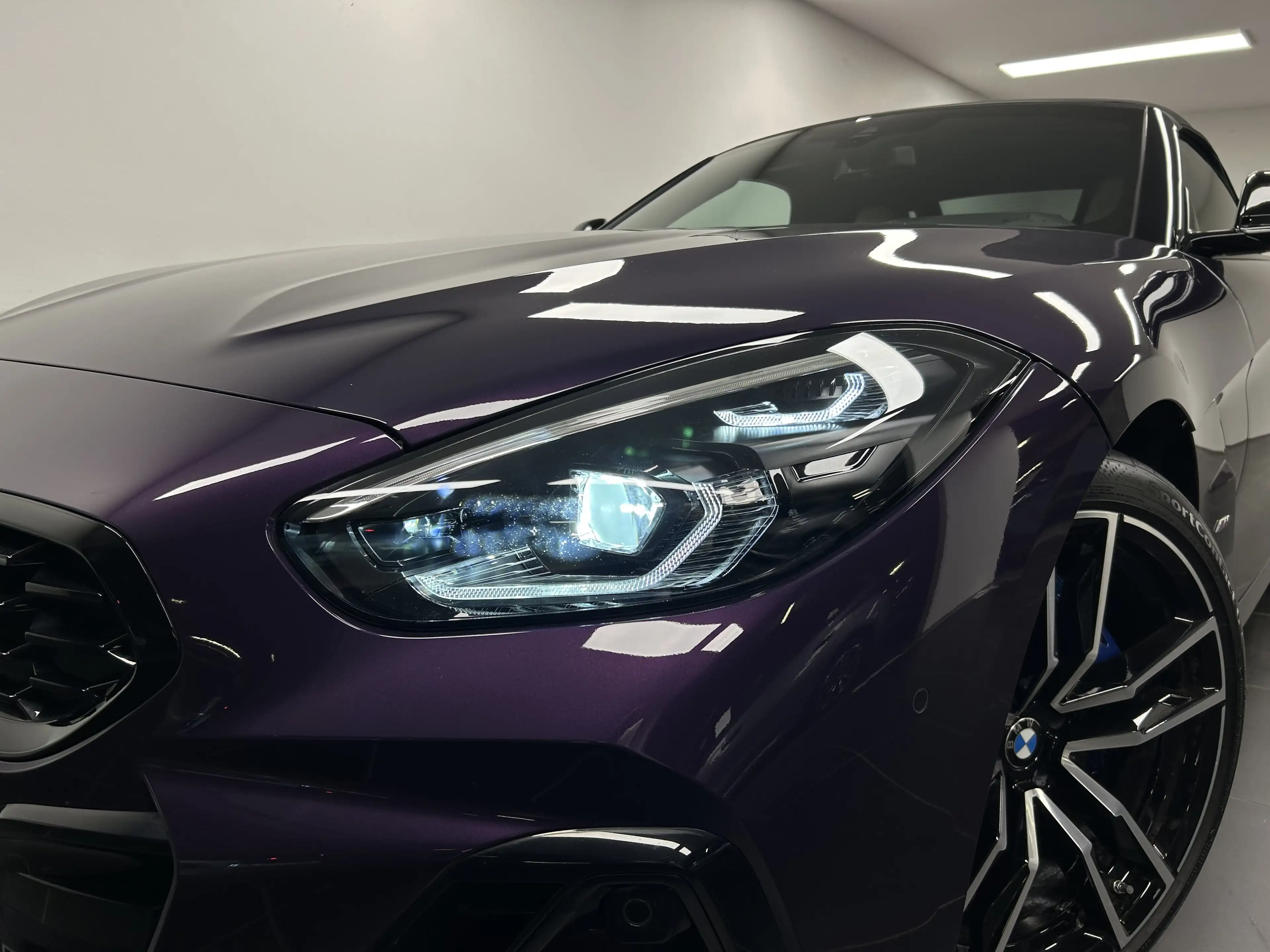 BMW Z4 sDrive30i — photo 8