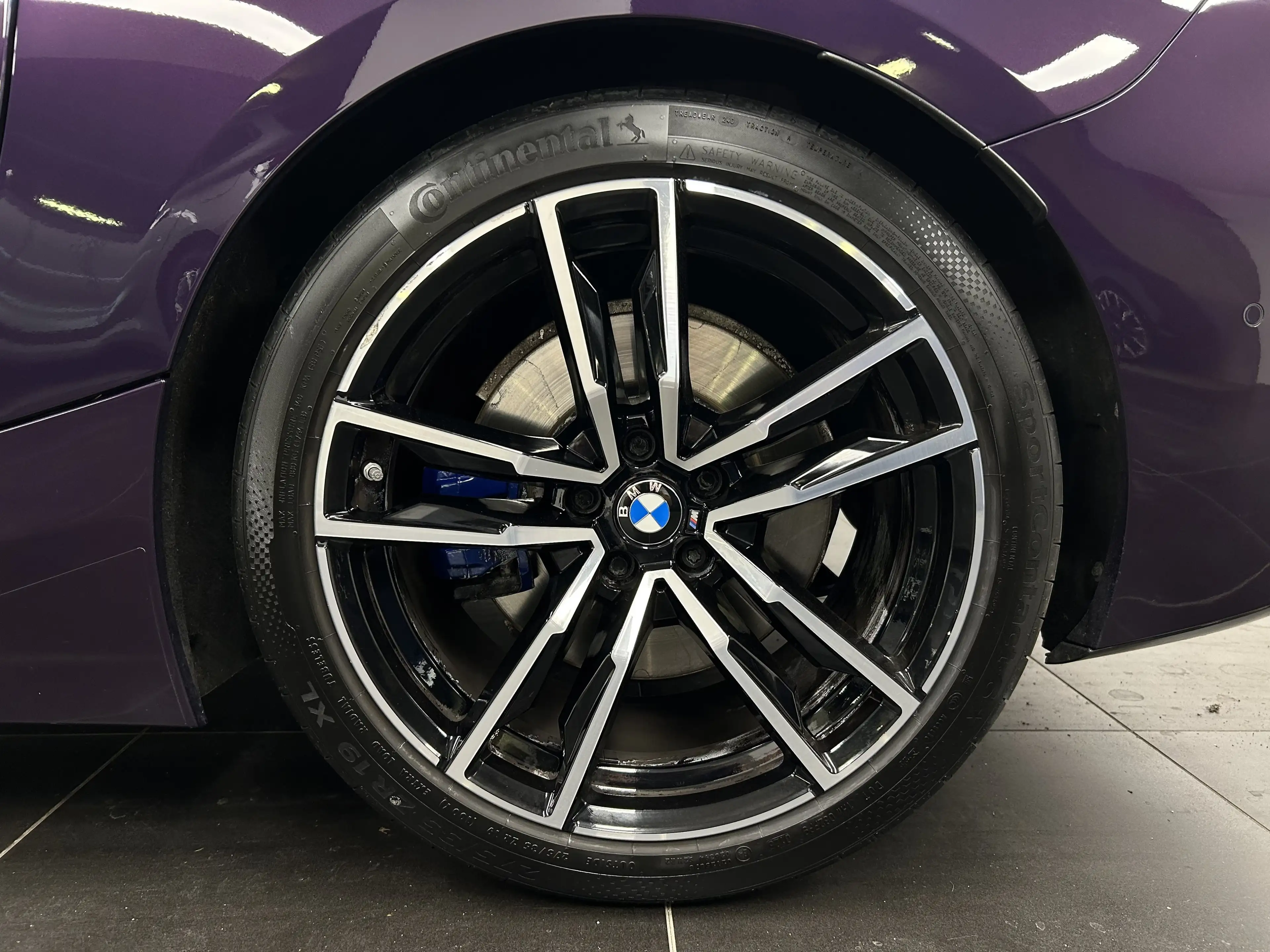 BMW Z4 sDrive30i — photo 6