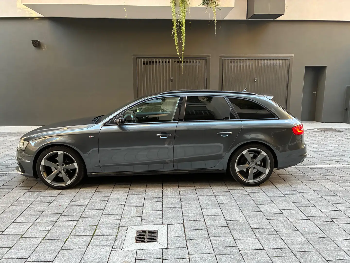 Audi A4 A4 IV 2012 Avant  2.0 tdi quattro 190cv s-tronic Grigio - 1