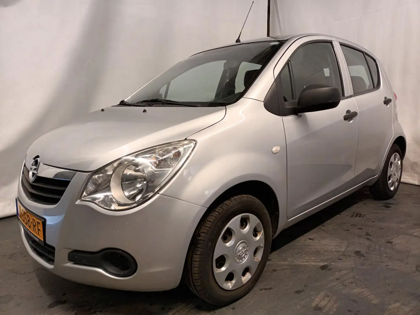 Opel Agila 1.0 Edition Grijs - 2