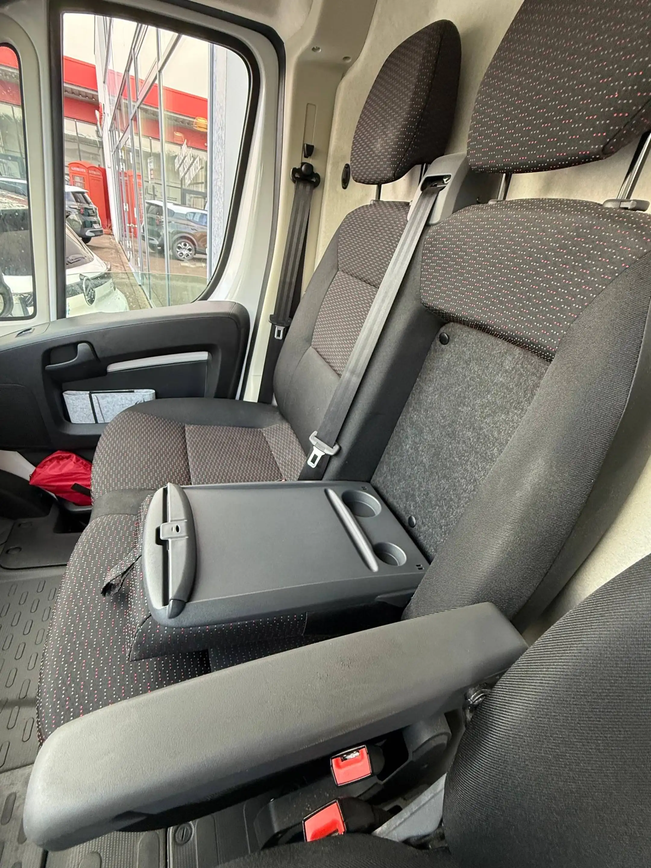 Citroen Jumper 30 L1H1 BlueHDi 120 Club — photo 14