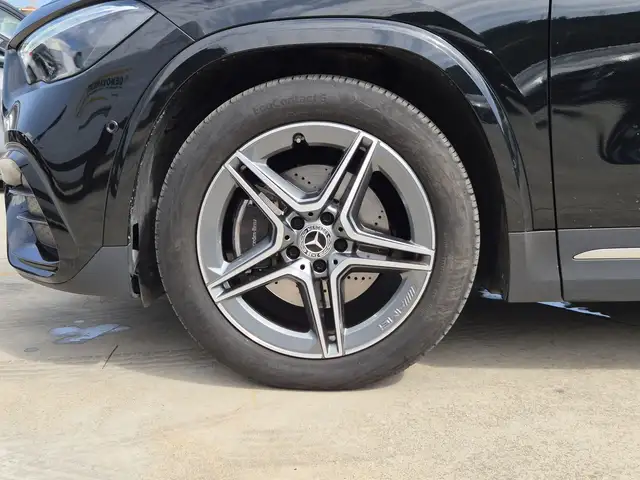 Mercedes-Benz Gla view 13