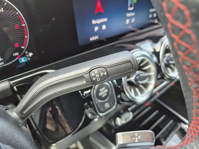 Mercedes-Benz Gla view 10