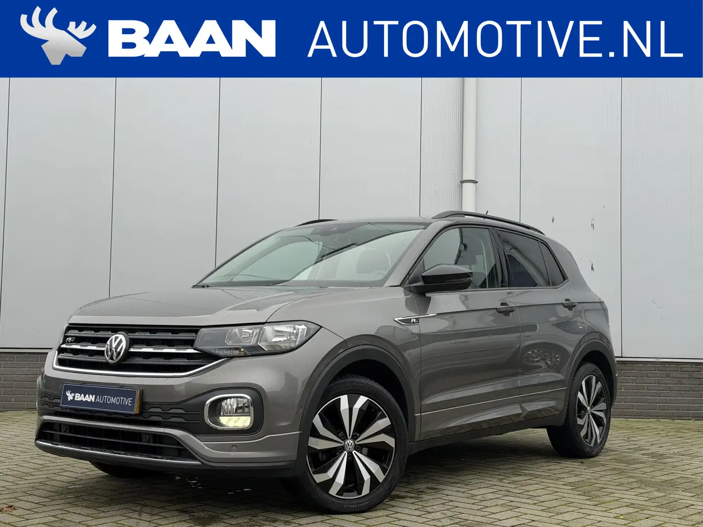 Volkswagen T-Cross 1.0 TSI | Adaptive | Apple CarPlay | DAB | R-Line Grijs - 1