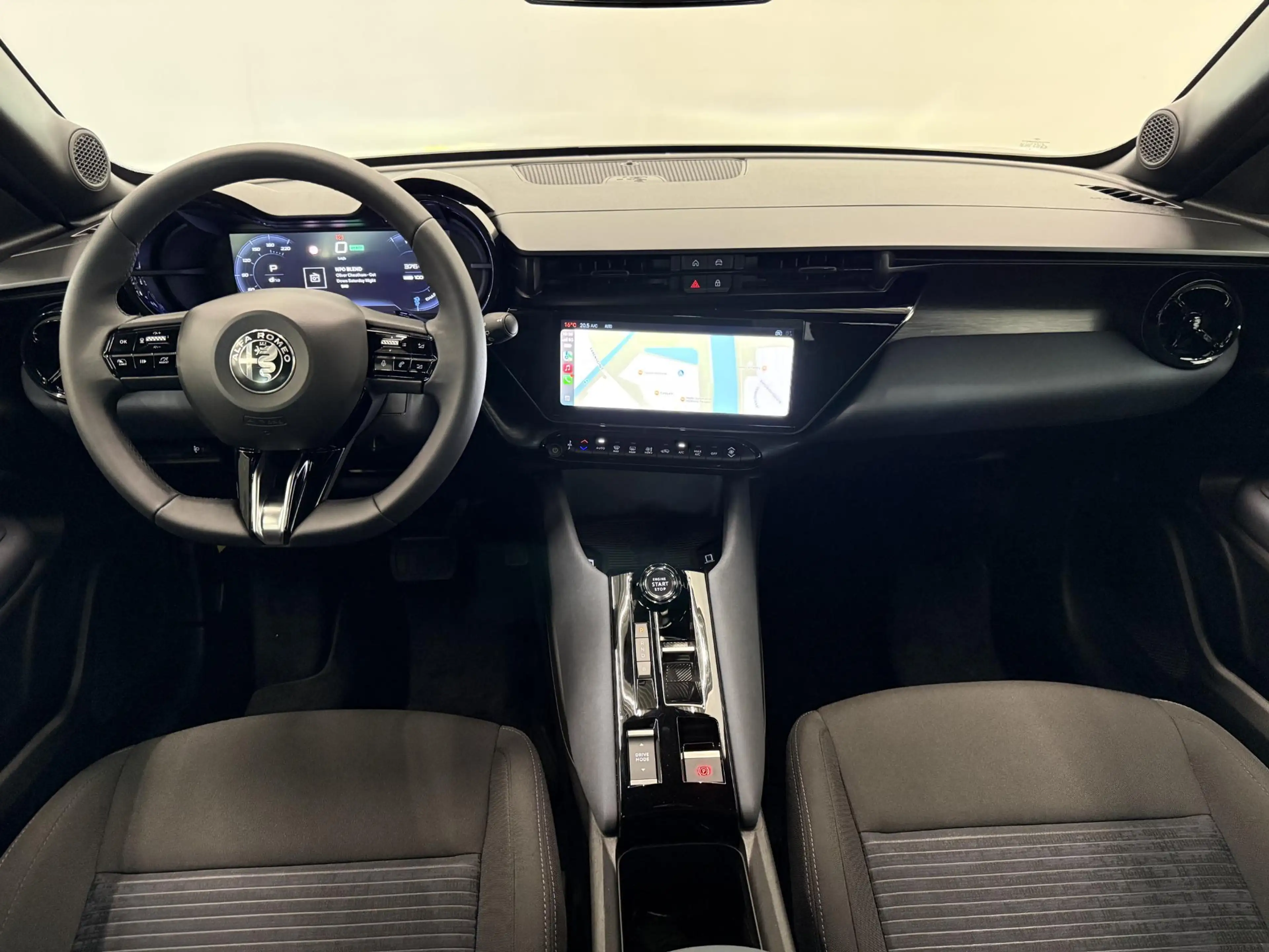 Alfa Romeo Junior Elettrica Automaat 156PK Adaptieve Cruise Control — photo 32
