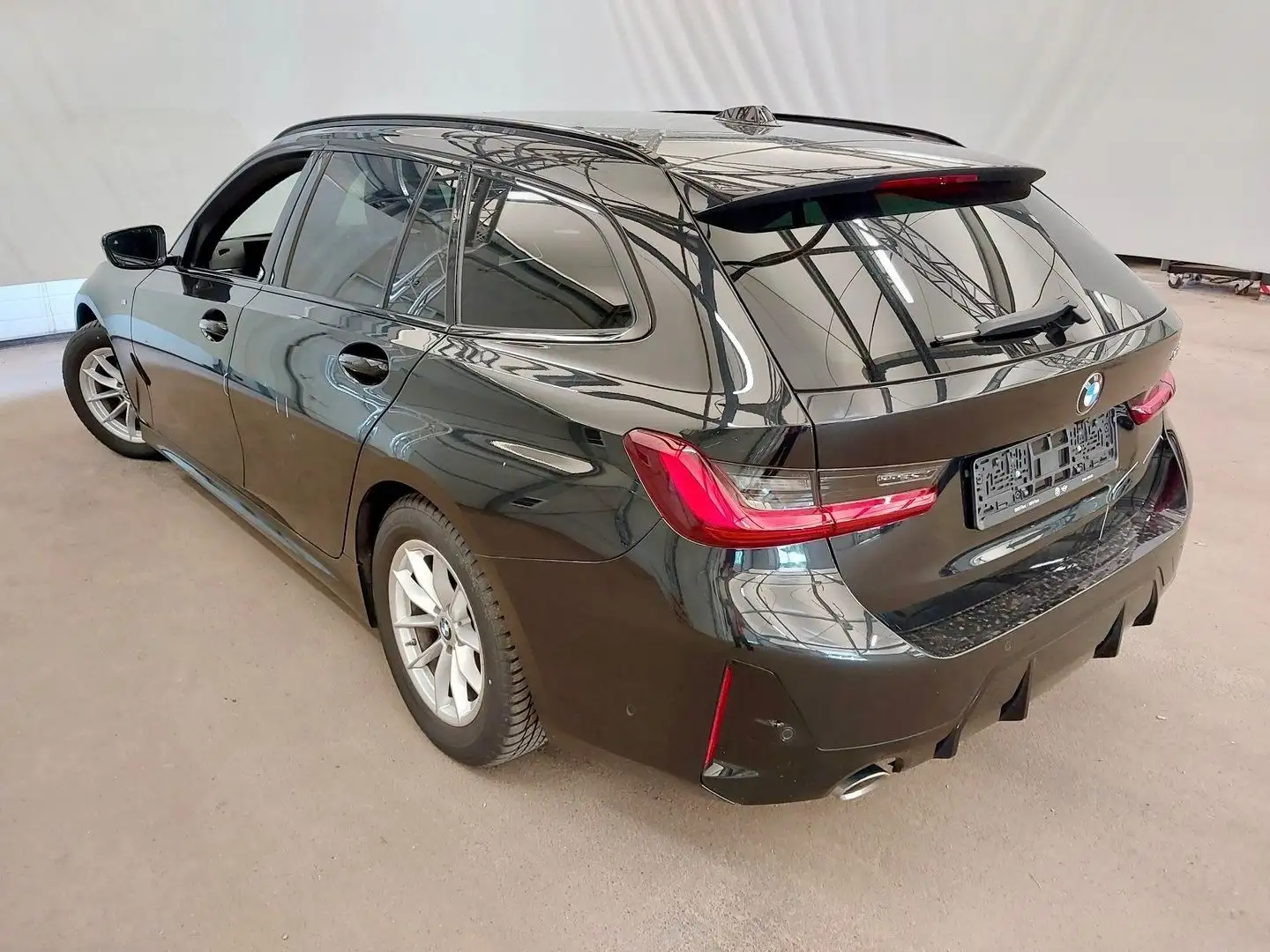 BMW 318 LCI M-Sport 318*LASER*AHK*HUD*MEMORY*HiFi* Negro - 1