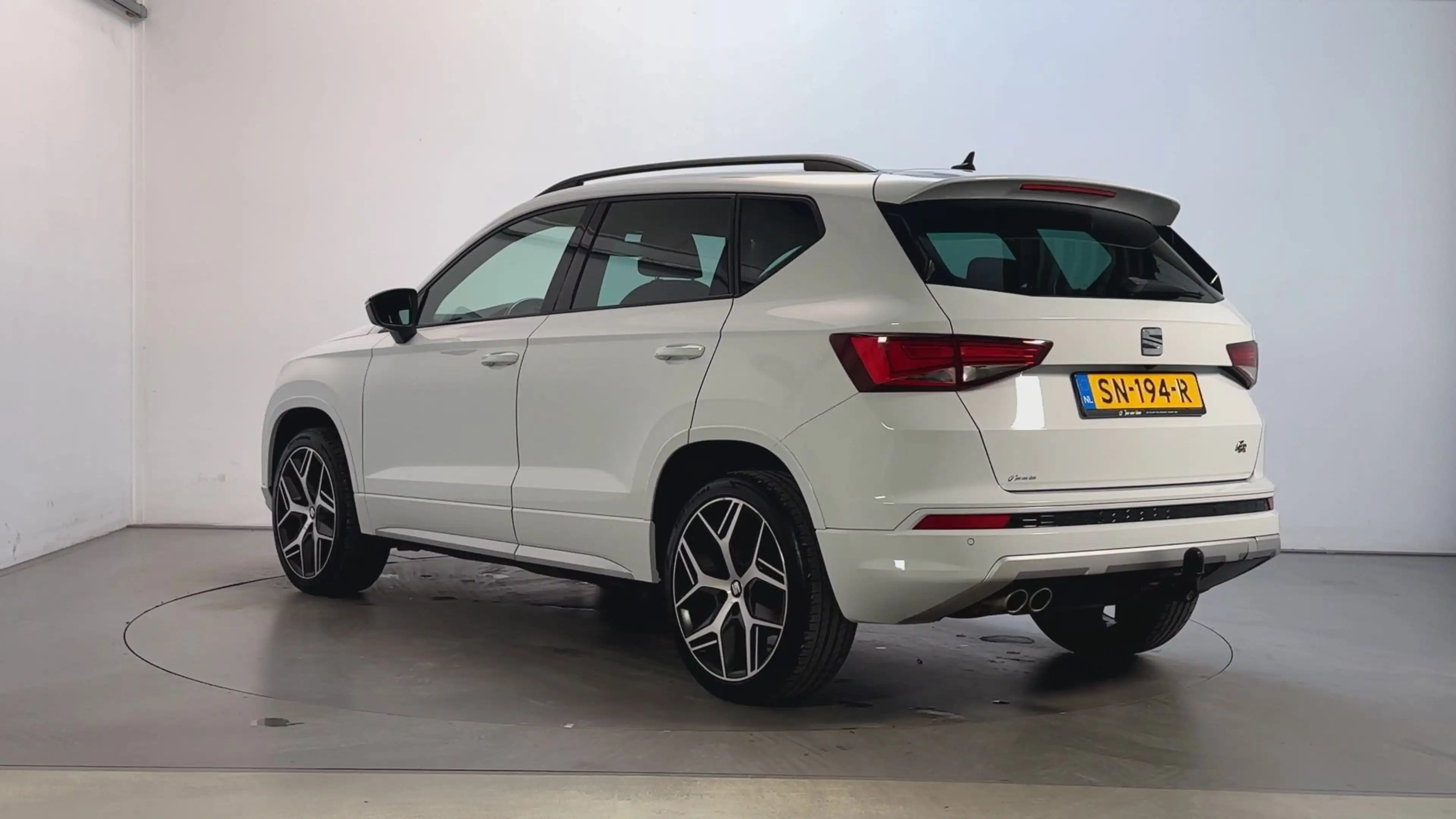 SEAT Ateca 1.4 EcoTSI 150pk 6-bak FR Alcantara Navigatie Park — photo 6