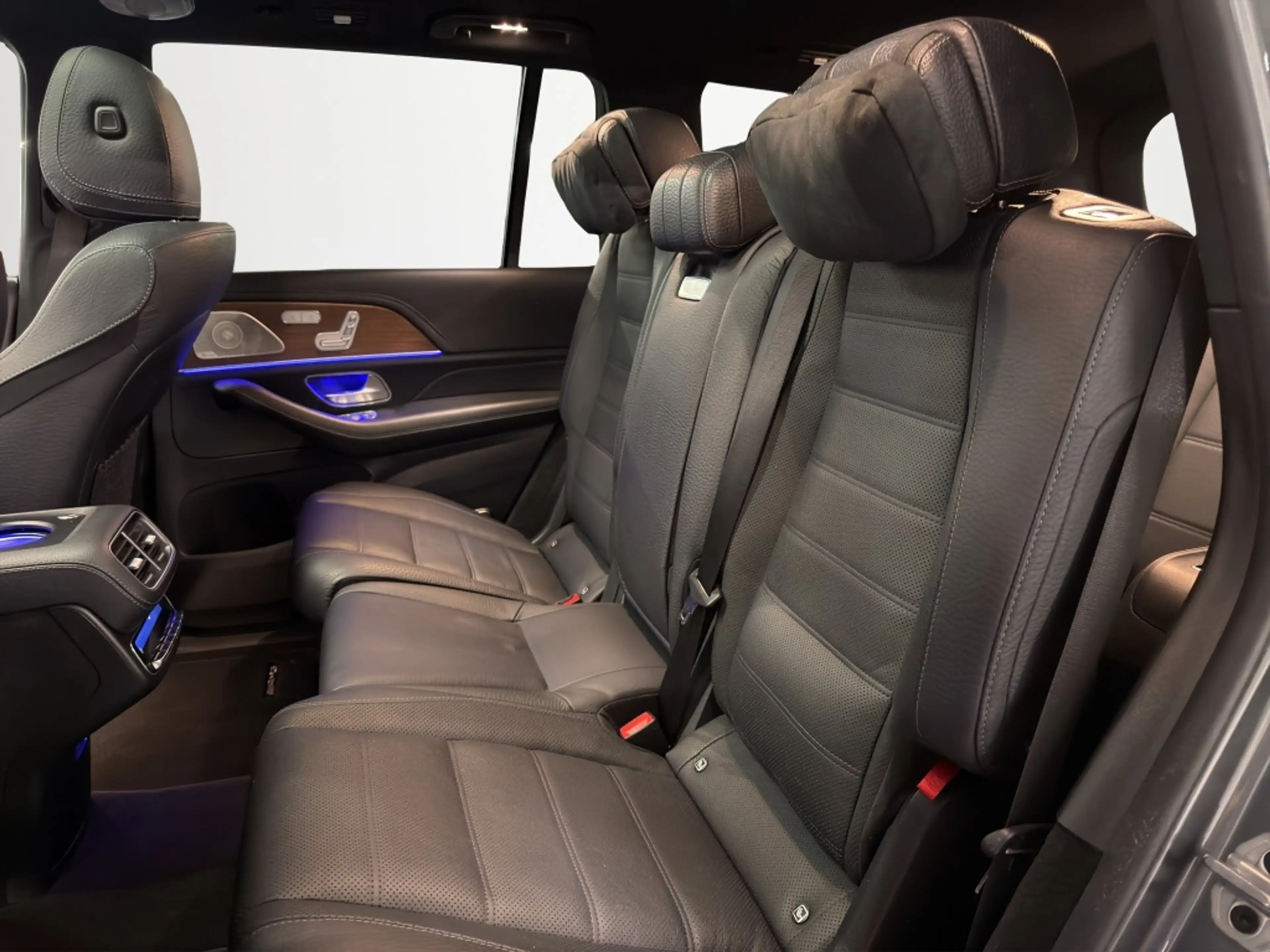 Mercedes-Benz GLS 400 d 4M AMG  Night*AHK*HeadUp*3.Sitzreihe — photo 10