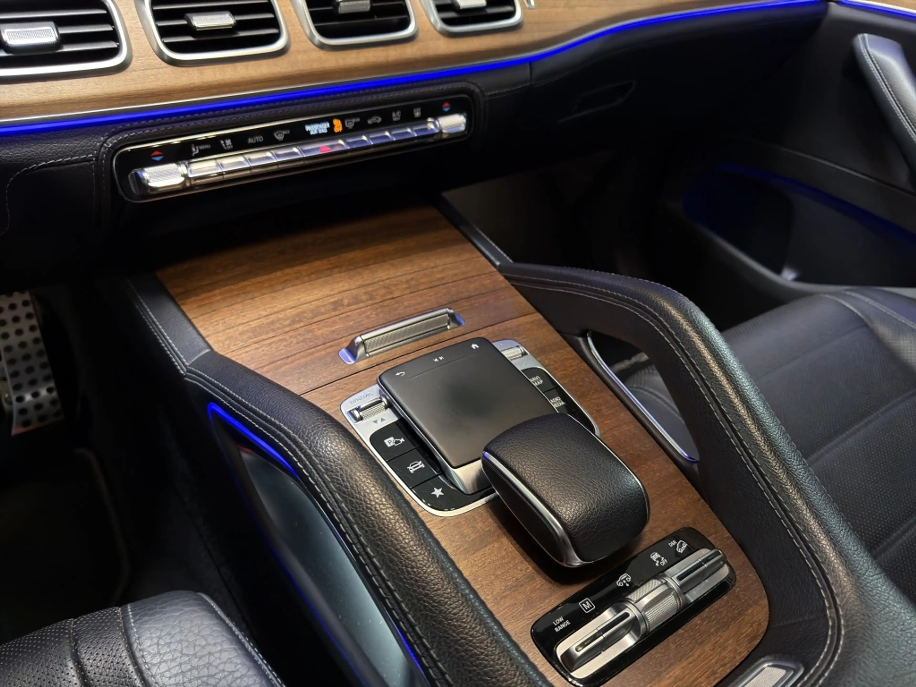 Mercedes-Benz GLS 400 d 4M AMG  Night*AHK*HeadUp*3.Sitzreihe — photo 15