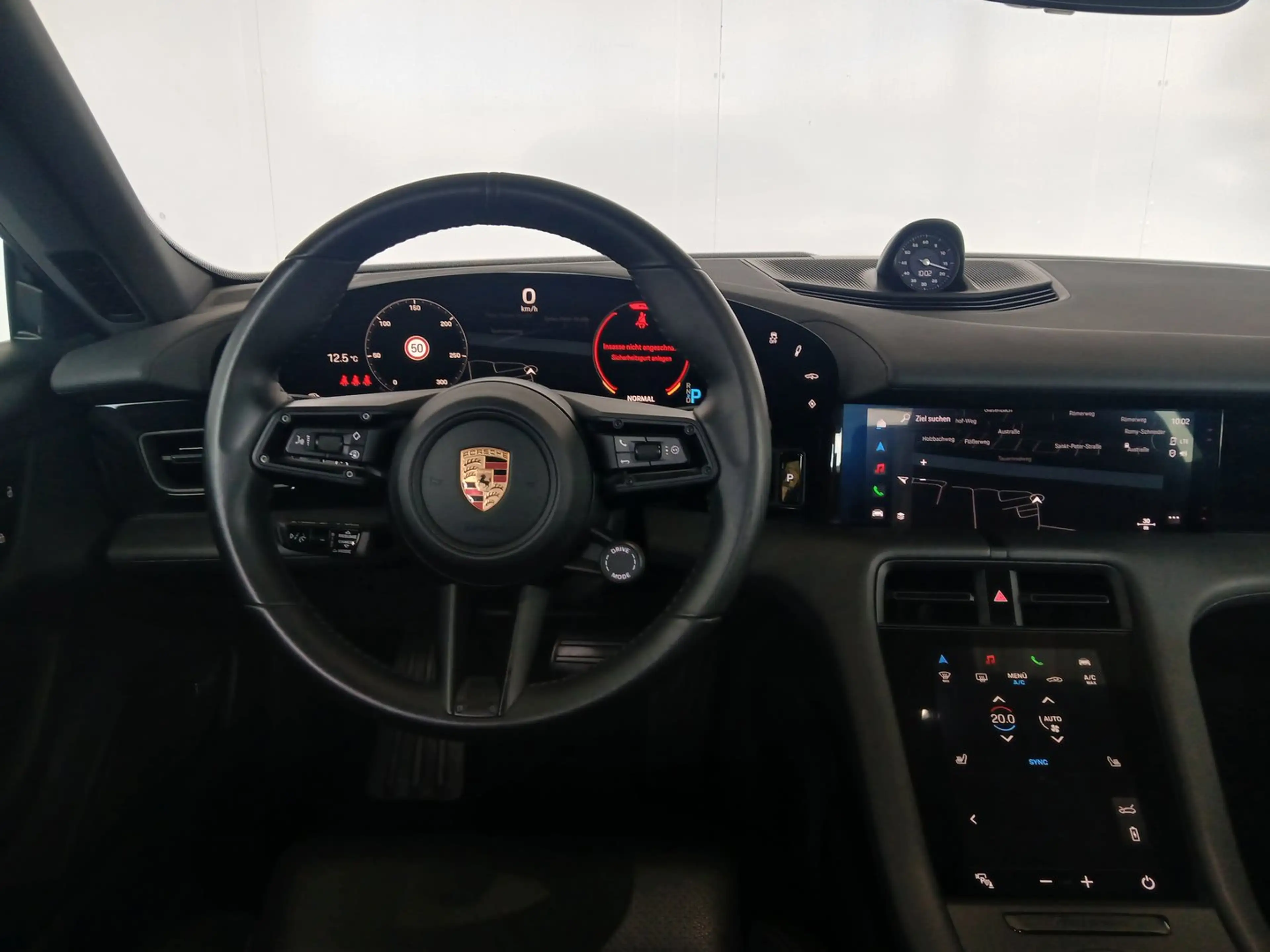 Porsche Taycan 4S — photo 13