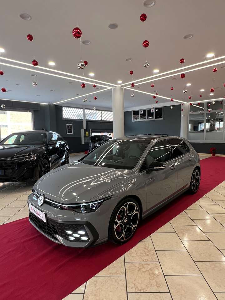Volkswagen Golf GTI Golf 2.0 TSI GTI DSG