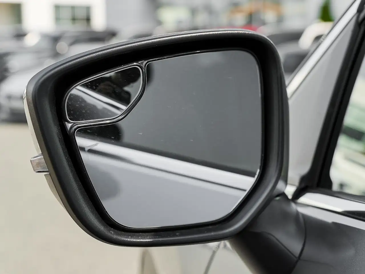 Mitsubishi Eclipse Cross снимка Mitsubishi Eclipse Cross
