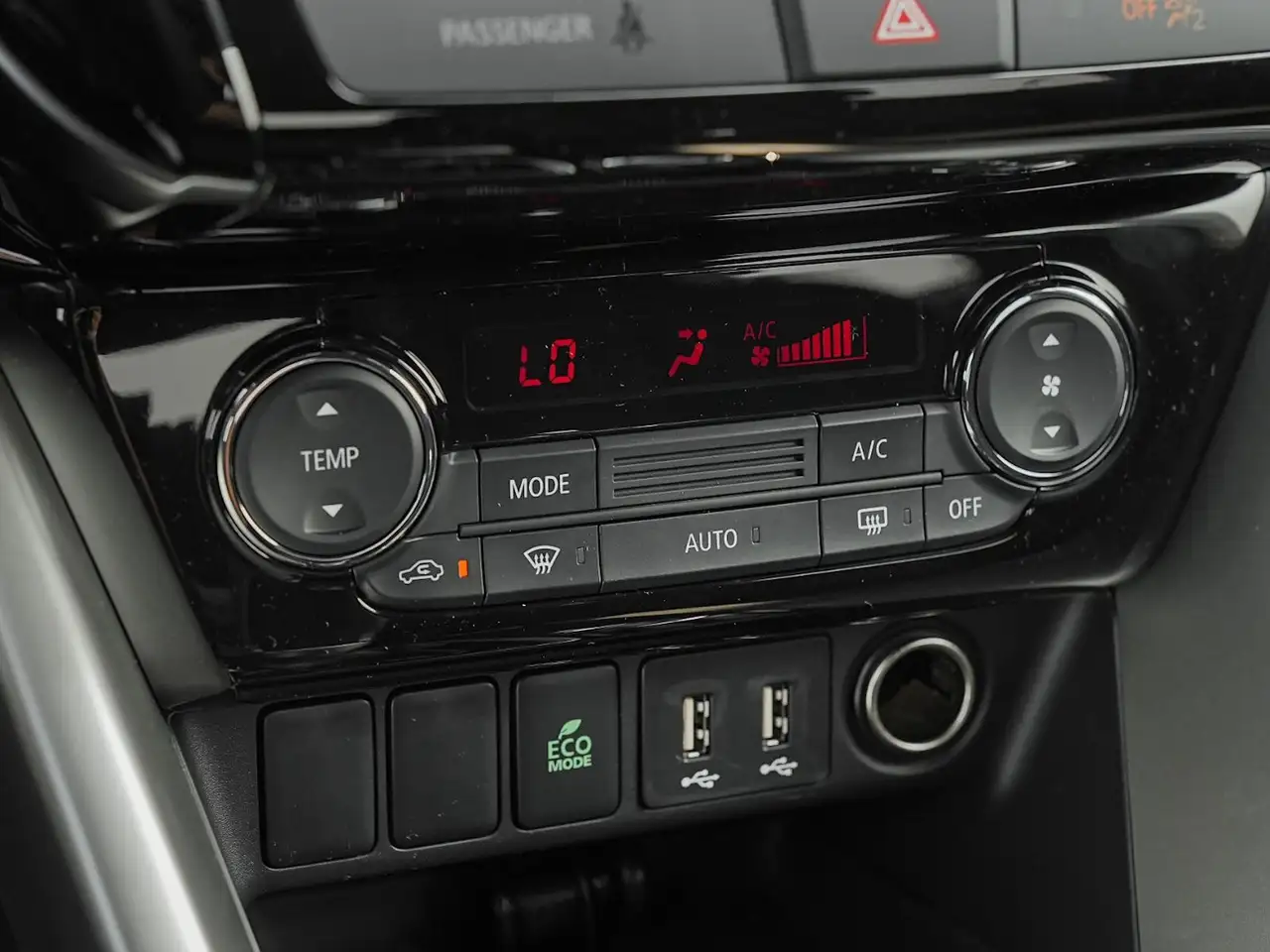 Mitsubishi Eclipse Cross снимка Mitsubishi Eclipse Cross