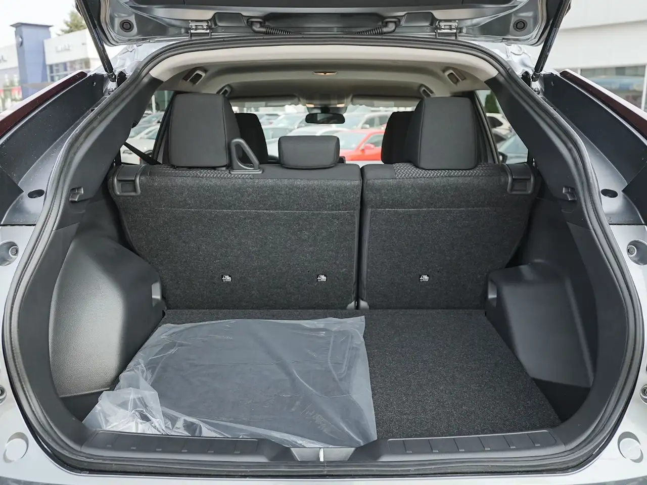 Mitsubishi Eclipse Cross снимка Mitsubishi Eclipse Cross