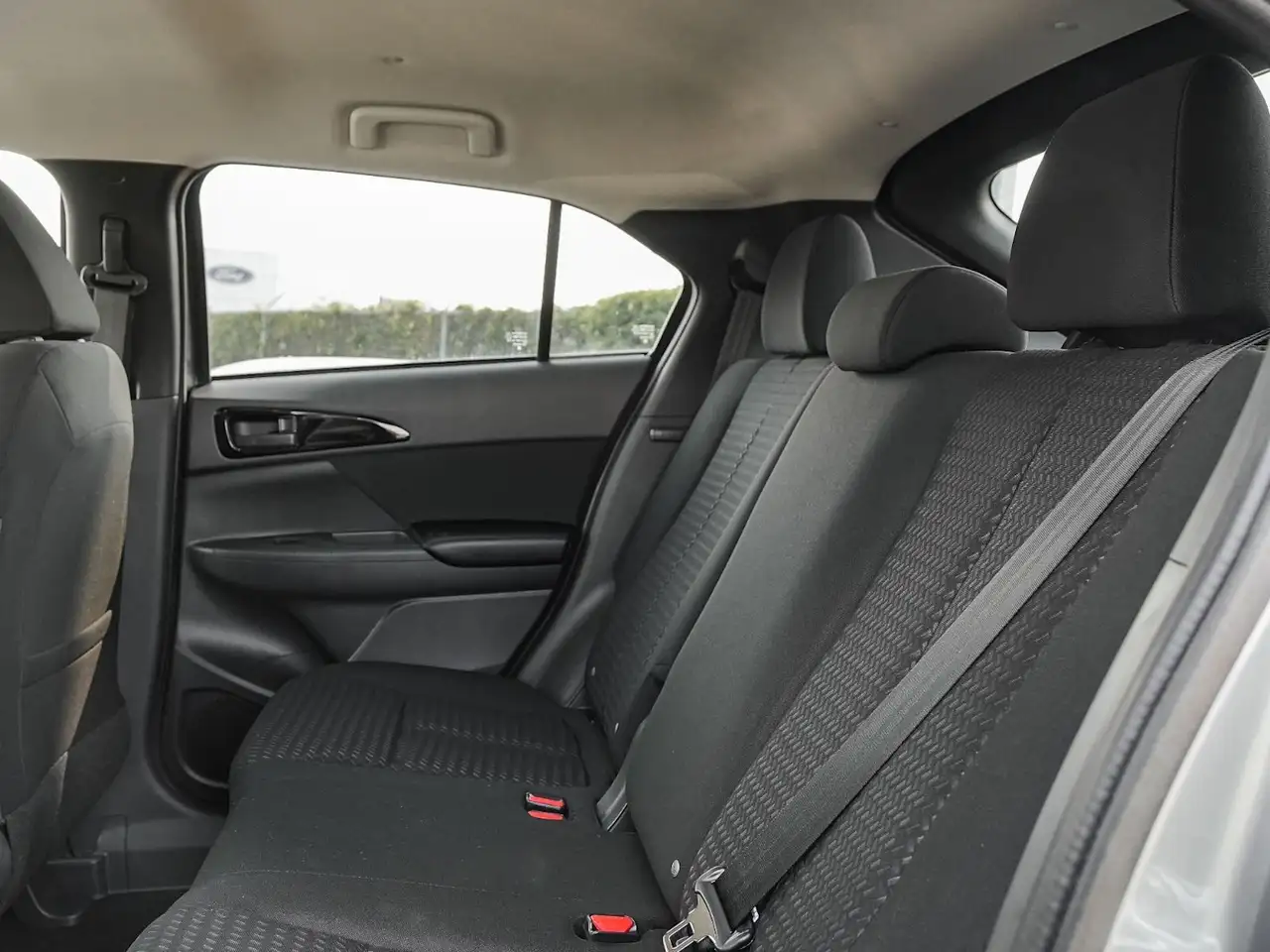 Mitsubishi Eclipse Cross снимка Mitsubishi Eclipse Cross