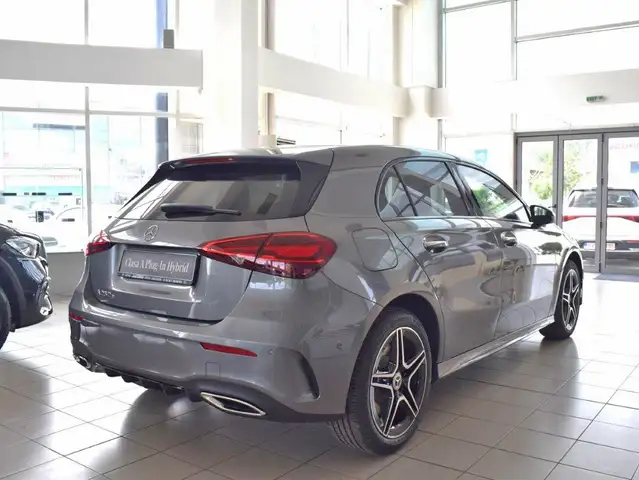 Mercedes-Benz A-Class view 4