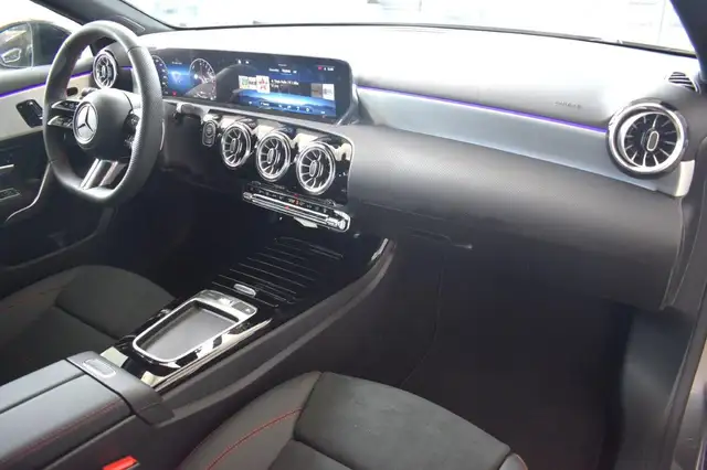 Mercedes-Benz A-Class view 13
