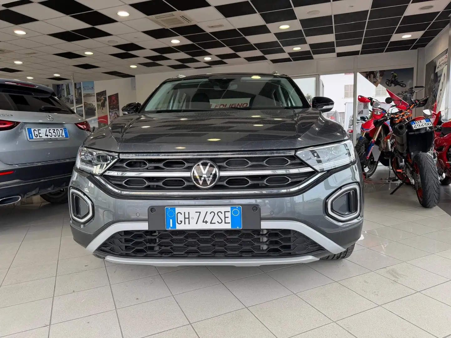 Volkswagen T-Roc T-Roc 1.5 tsi Style Gris - 2