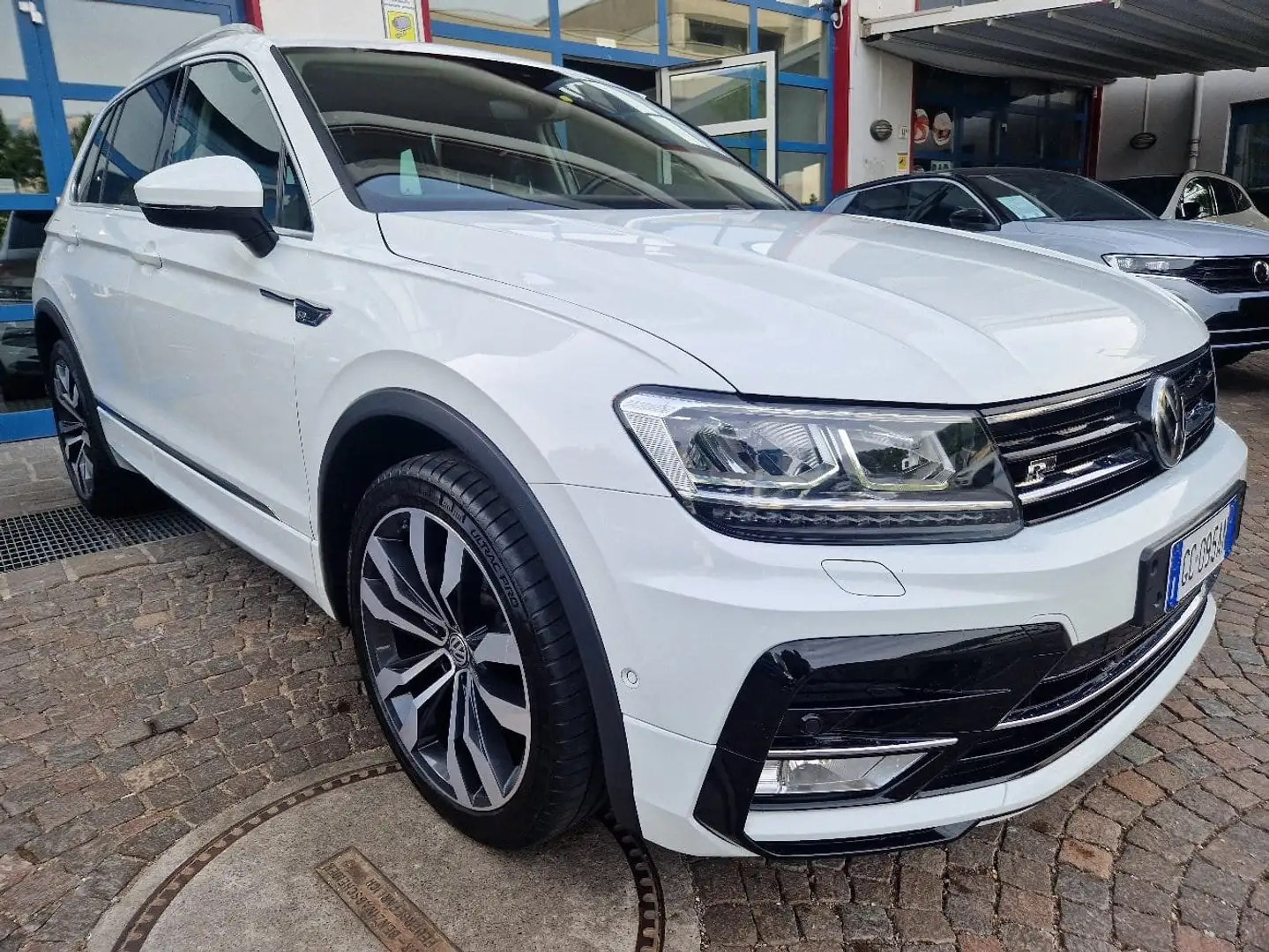 Volkswagen Tiguan 2.0 TDI 190Cv 4Motio DSG R-Line DigCock 20"OpenSky Bianco - 2