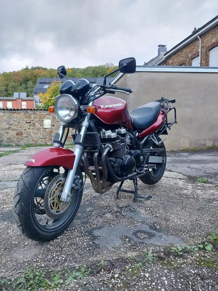 Kawasaki ZR