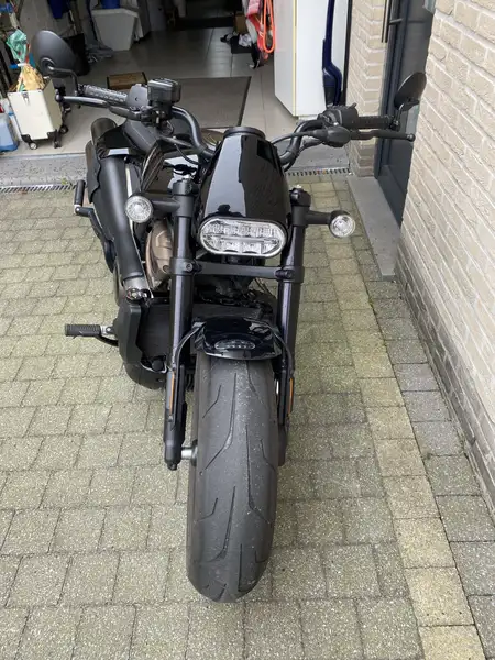 Harley-Davidson Sportster S - foto 2