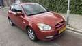 Hyundai ACCENT 1.4i First Edition Rood - thumbnail 2