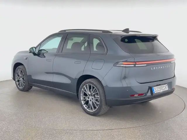 Leapmotor C10 view 4