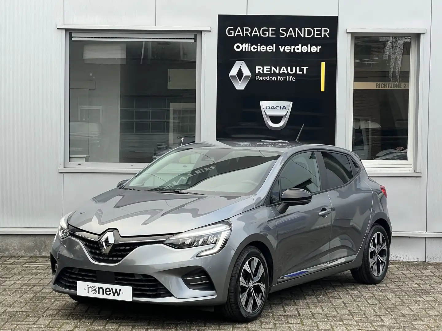 Renault Clio E-Tech full Hybrid 145 Pk Evolution * Automaat * Gris - 1