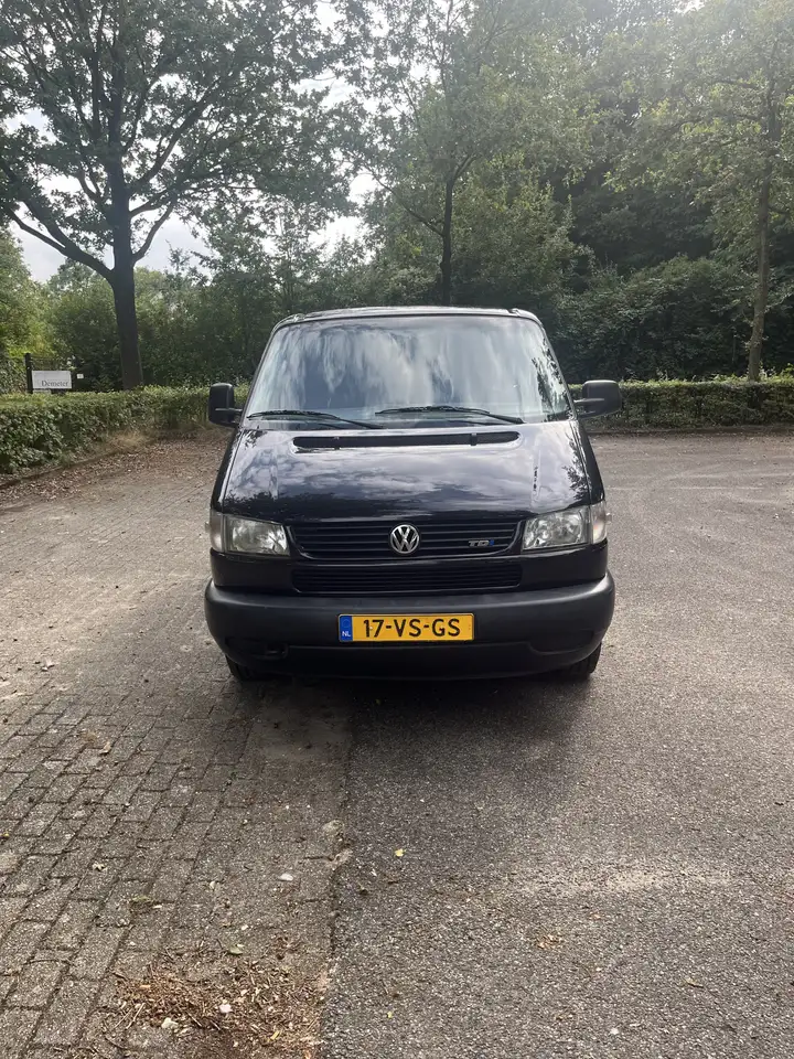 Volkswagen Transporter 2.5 TDI, foto 1