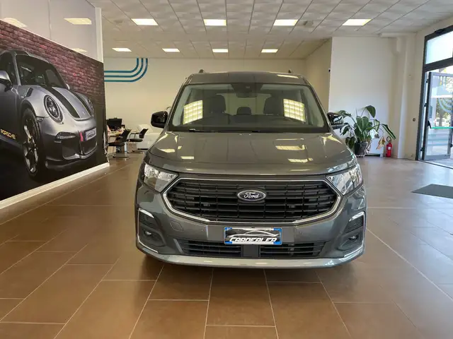 Ford Tourneo Connect Ford Tourneo Connect AUTOM. Iva Esposta