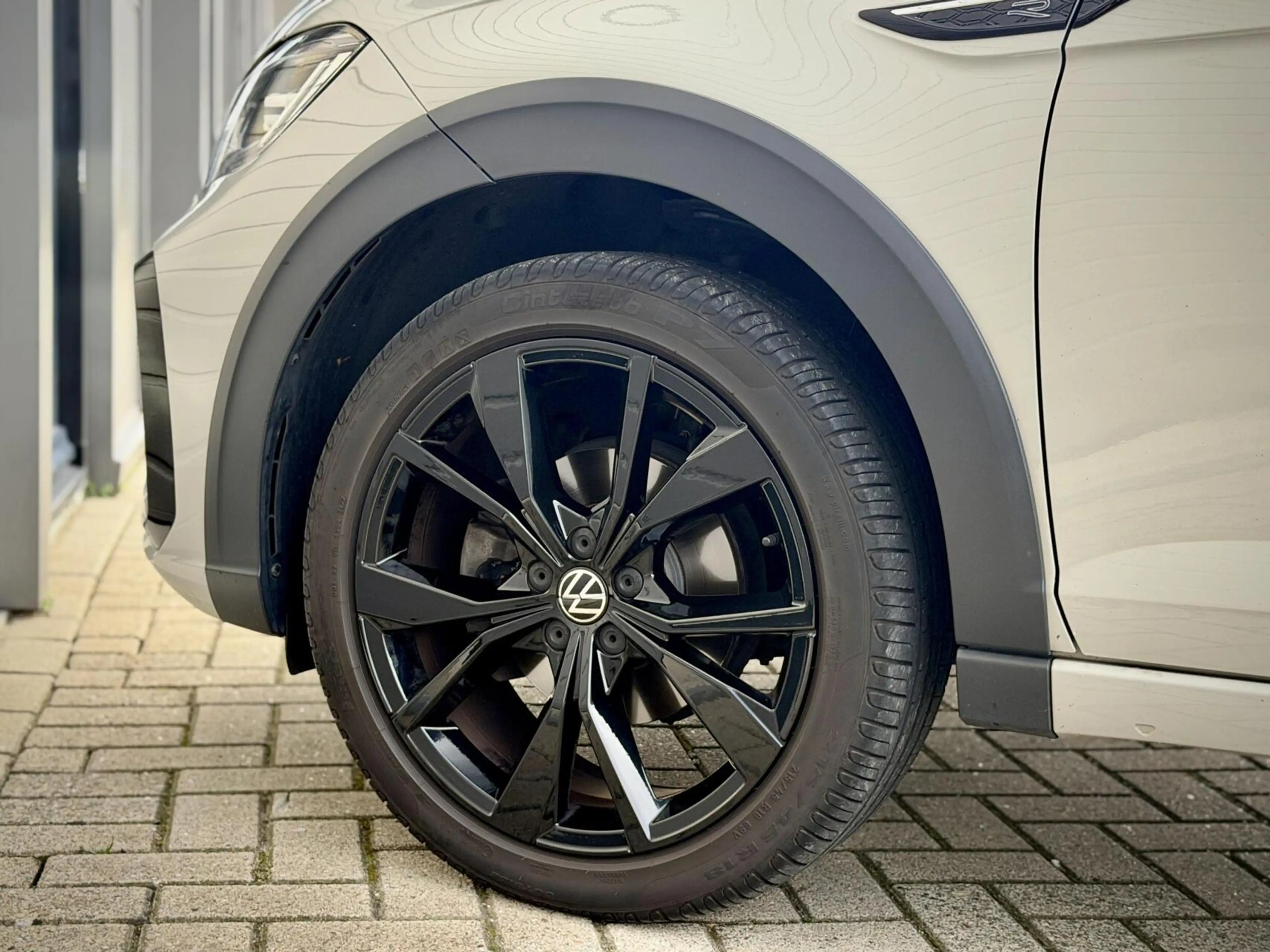 Volkswagen Taigo 1.0 TSI R-Line Blackstyle|IQ|Beats|Camera| — photo 16