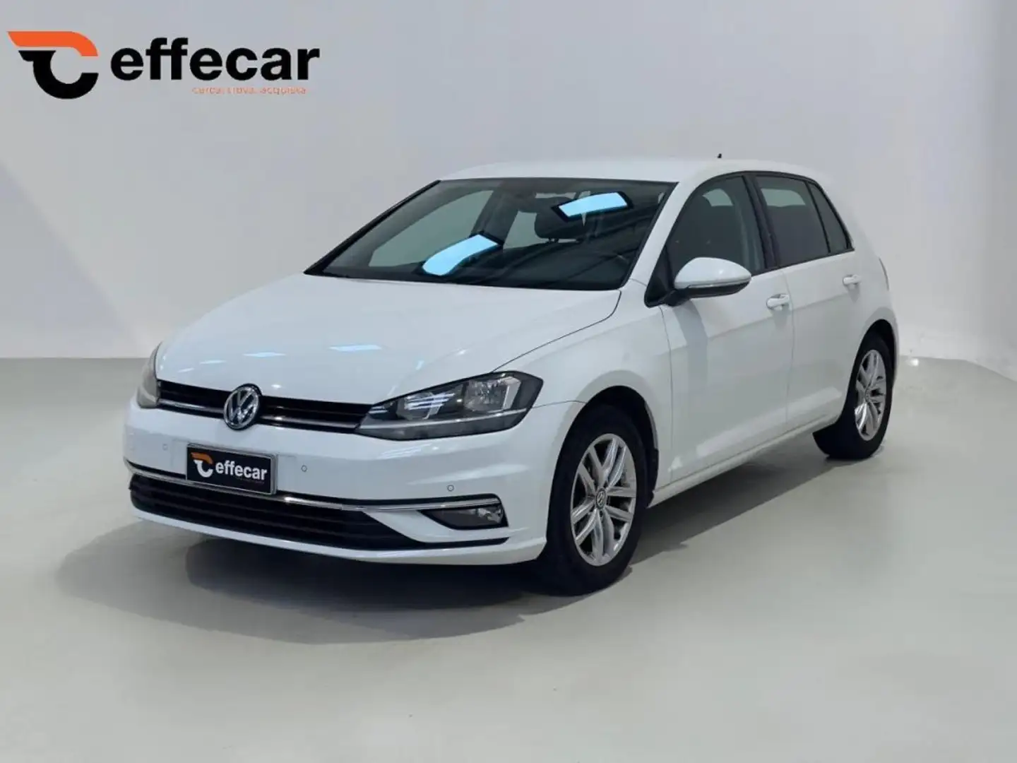 Volkswagen Golf 1.0 TSI 115 CV 5p. Business BlueMotion Technology Weiß - 1
