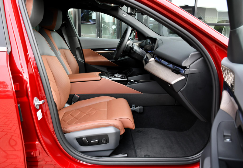 BMW 550 5-serie 550e xDrive — photo 16