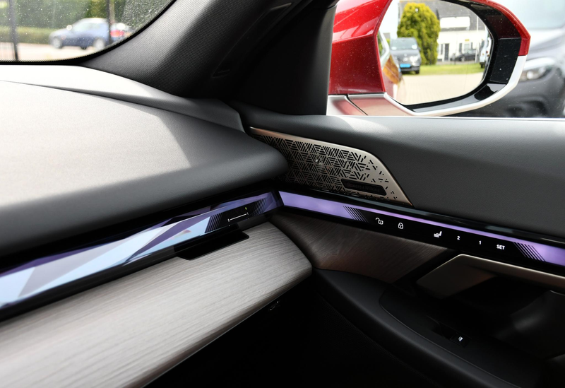 BMW 550 5-serie 550e xDrive — photo 5