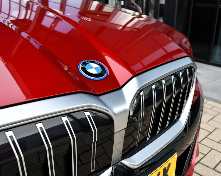 BMW 550 5-serie 550e xDrive — photo 19
