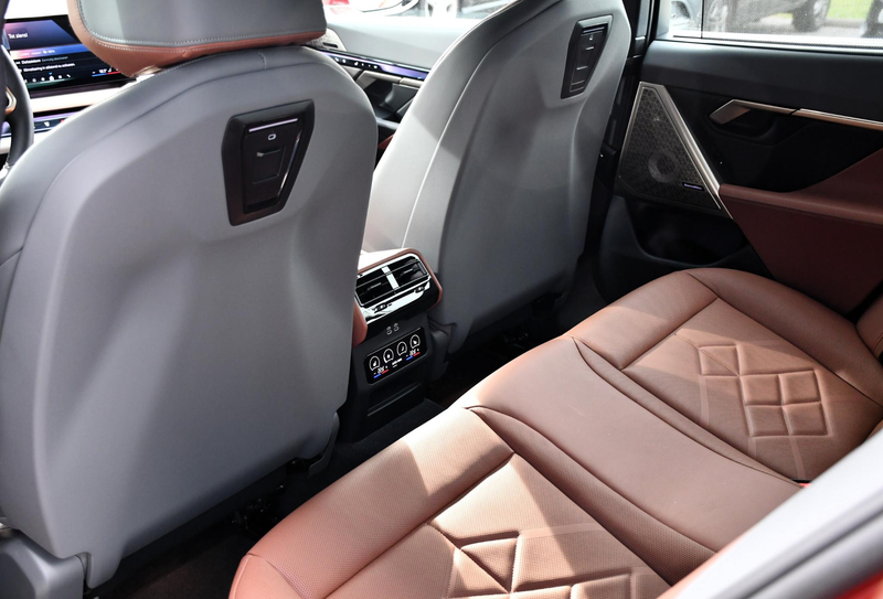BMW 550 5-serie 550e xDrive — photo 8