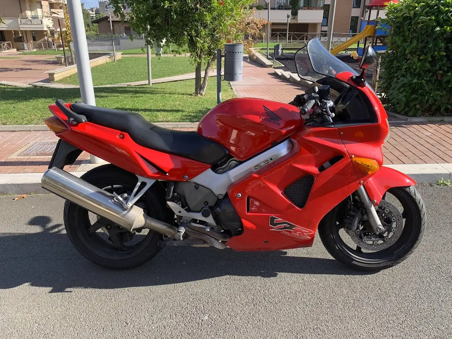 Honda VFR VFR 600 FI Rouge - 1