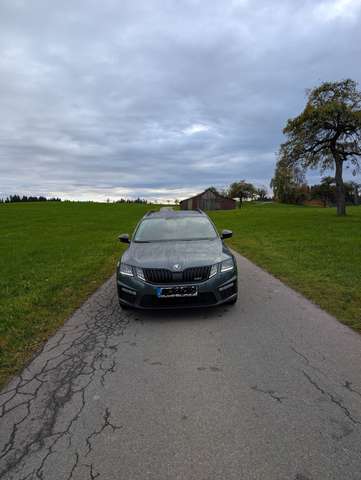 Imagine Skoda Octavia Combi 2.0 TDI 4x4 DSG RS