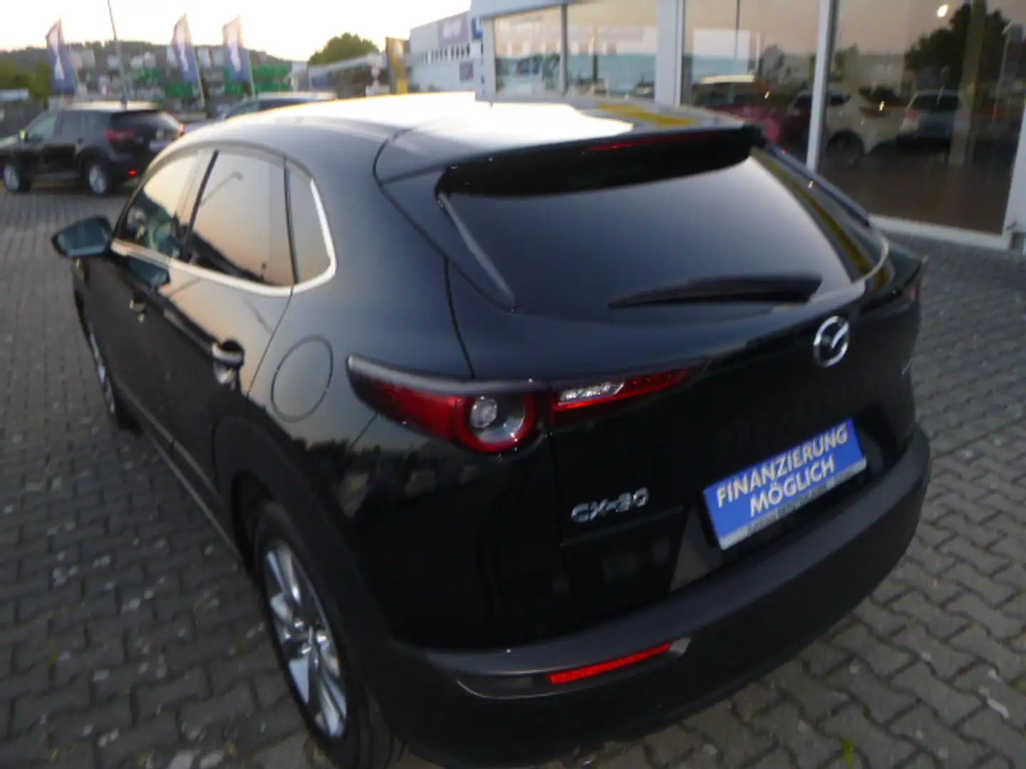 Mazda CX-30 SKYACTIV-G 2.0 150PS M Hybrid Selection, i-Actives Schwarz - 2