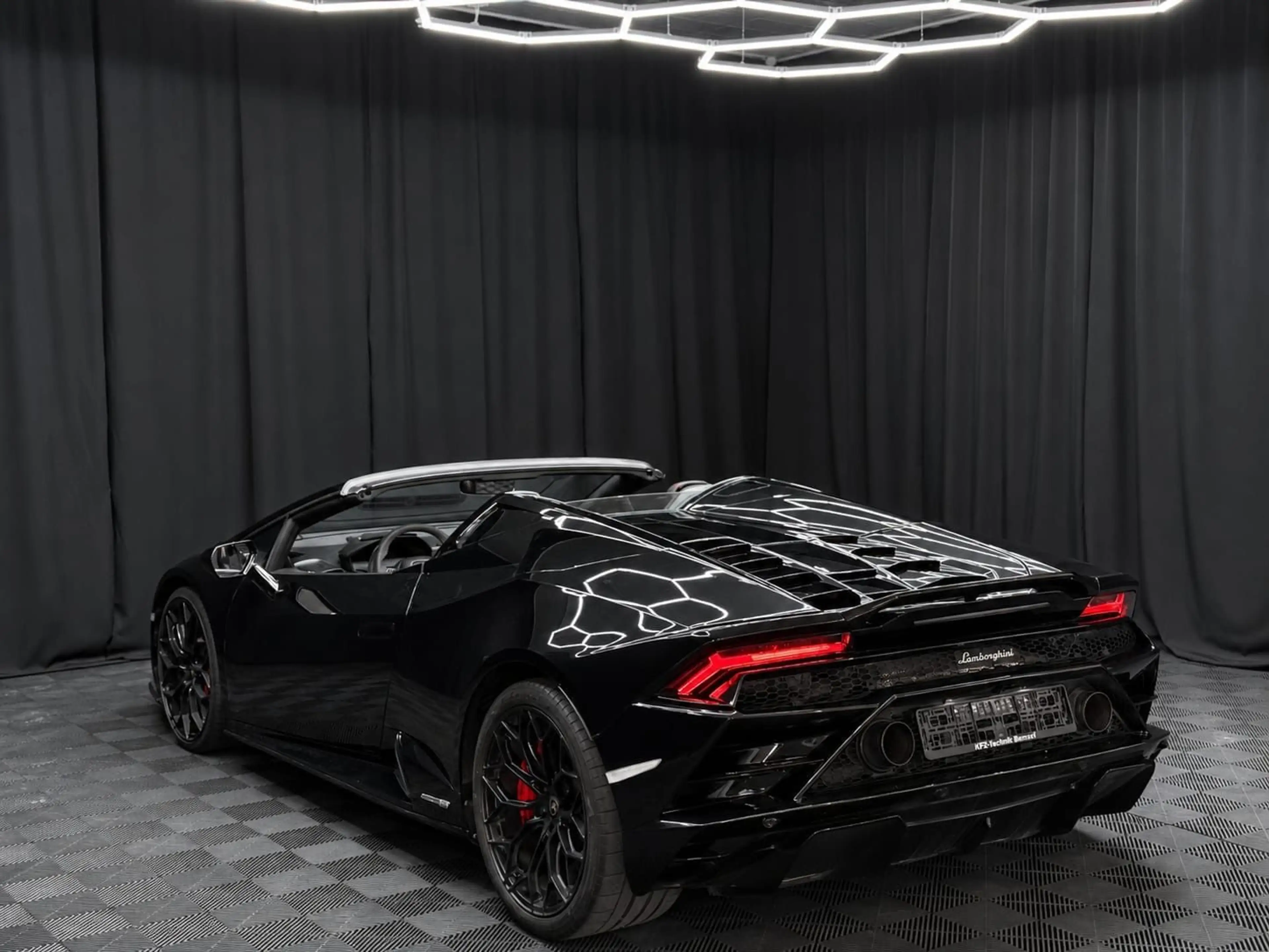 Lamborghini Huracán EVO RWD Spyder*LIFT*FORGED*NERO NOCTIS — photo 10