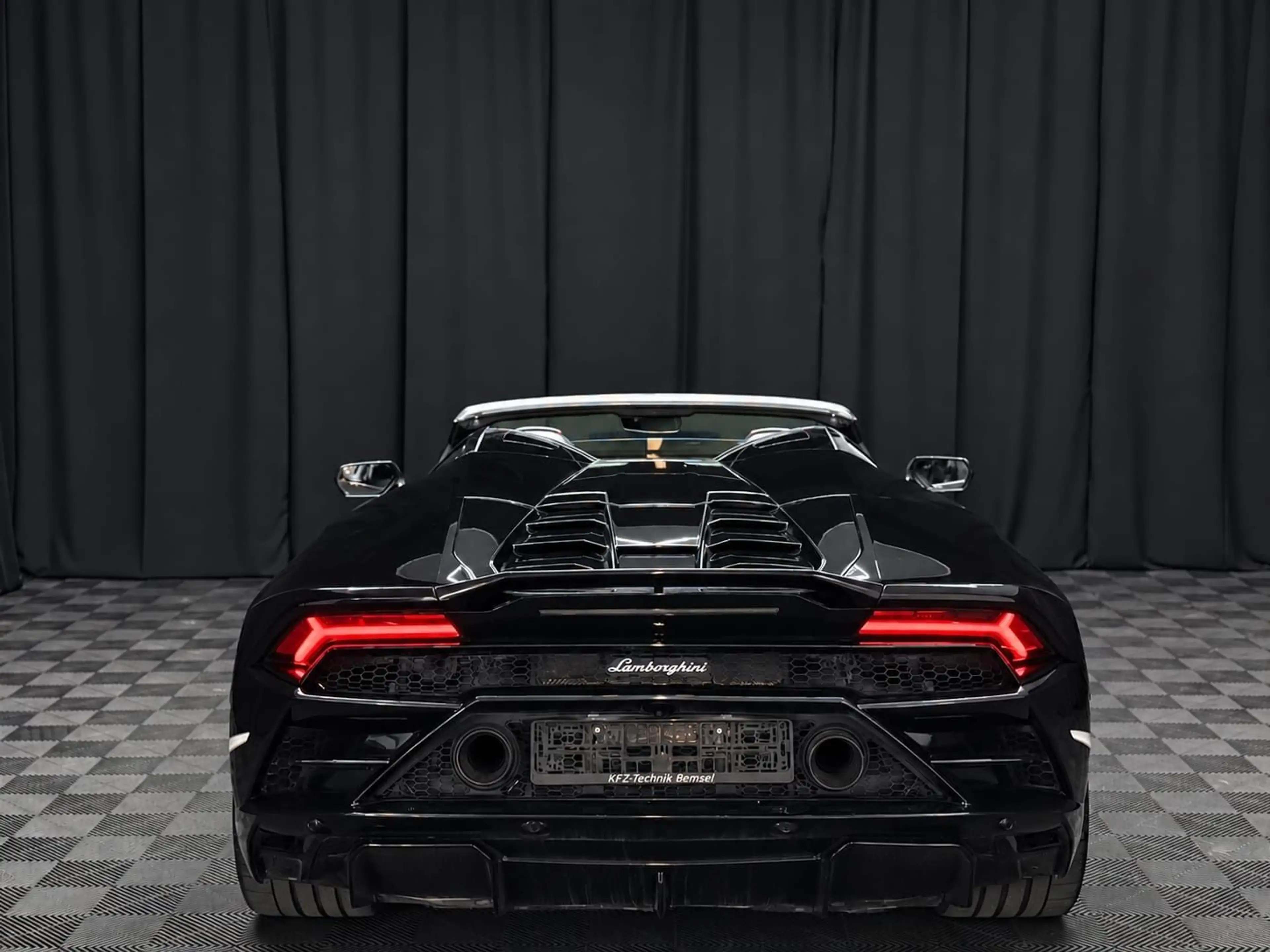 Lamborghini Huracán EVO RWD Spyder*LIFT*FORGED*NERO NOCTIS — photo 12