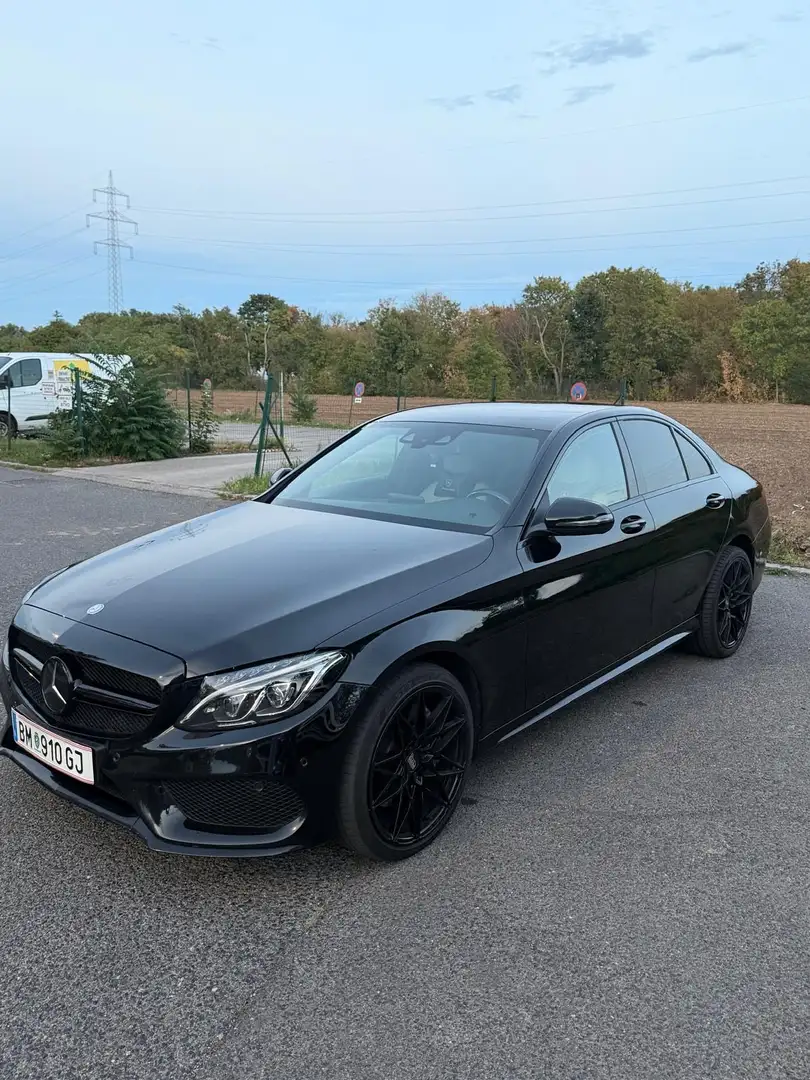 Mercedes-Benz C 250 d 4MATIC AMG Line Aut. Schwarz - 1