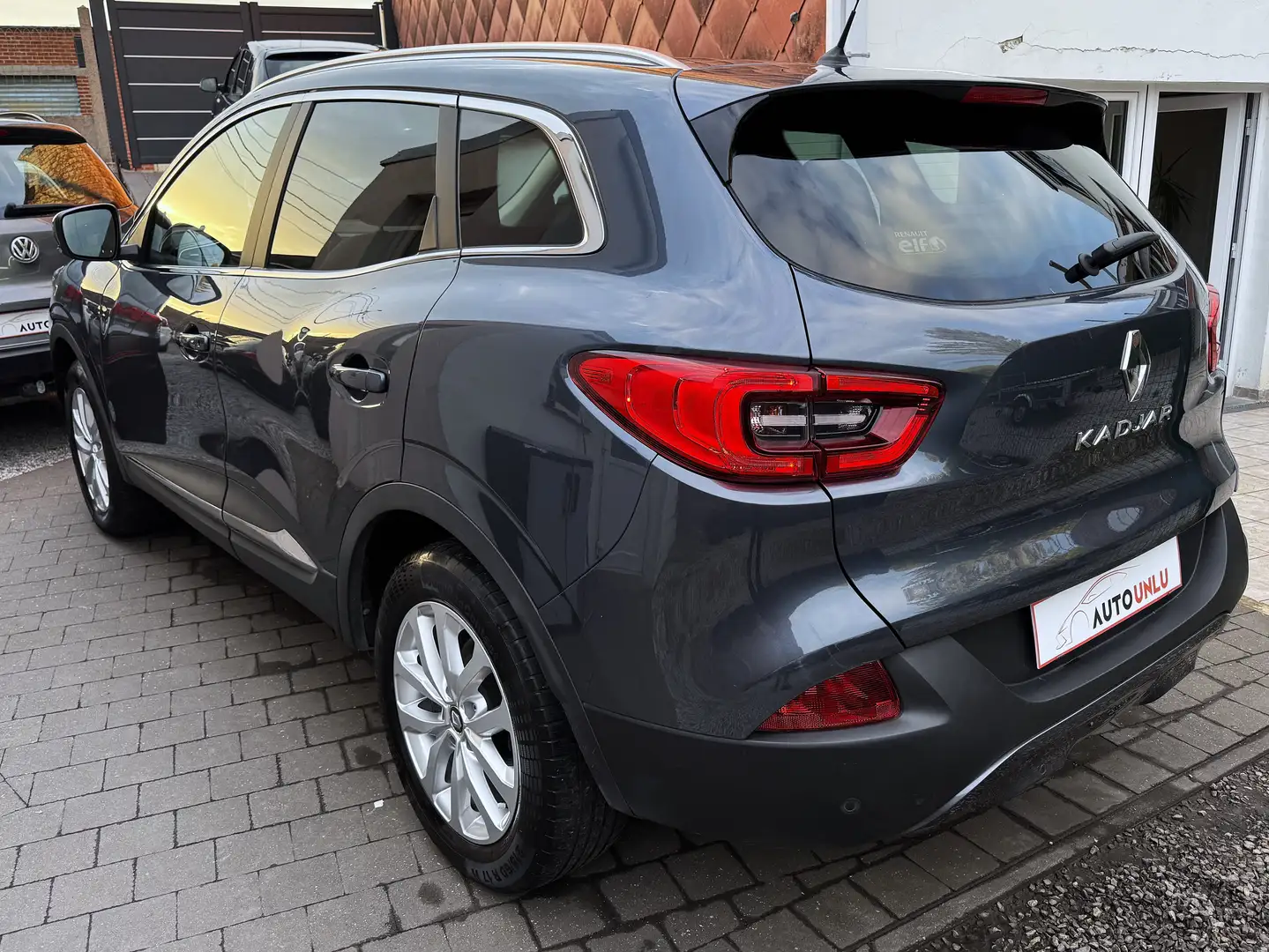 Renault Kadjar Kadjar 1.2 // 1er PROPRIETAIRE // EURO 6b // Gris - 2