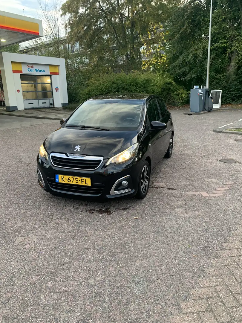 Peugeot 108 1.2 VTi Allure Zwart - 1