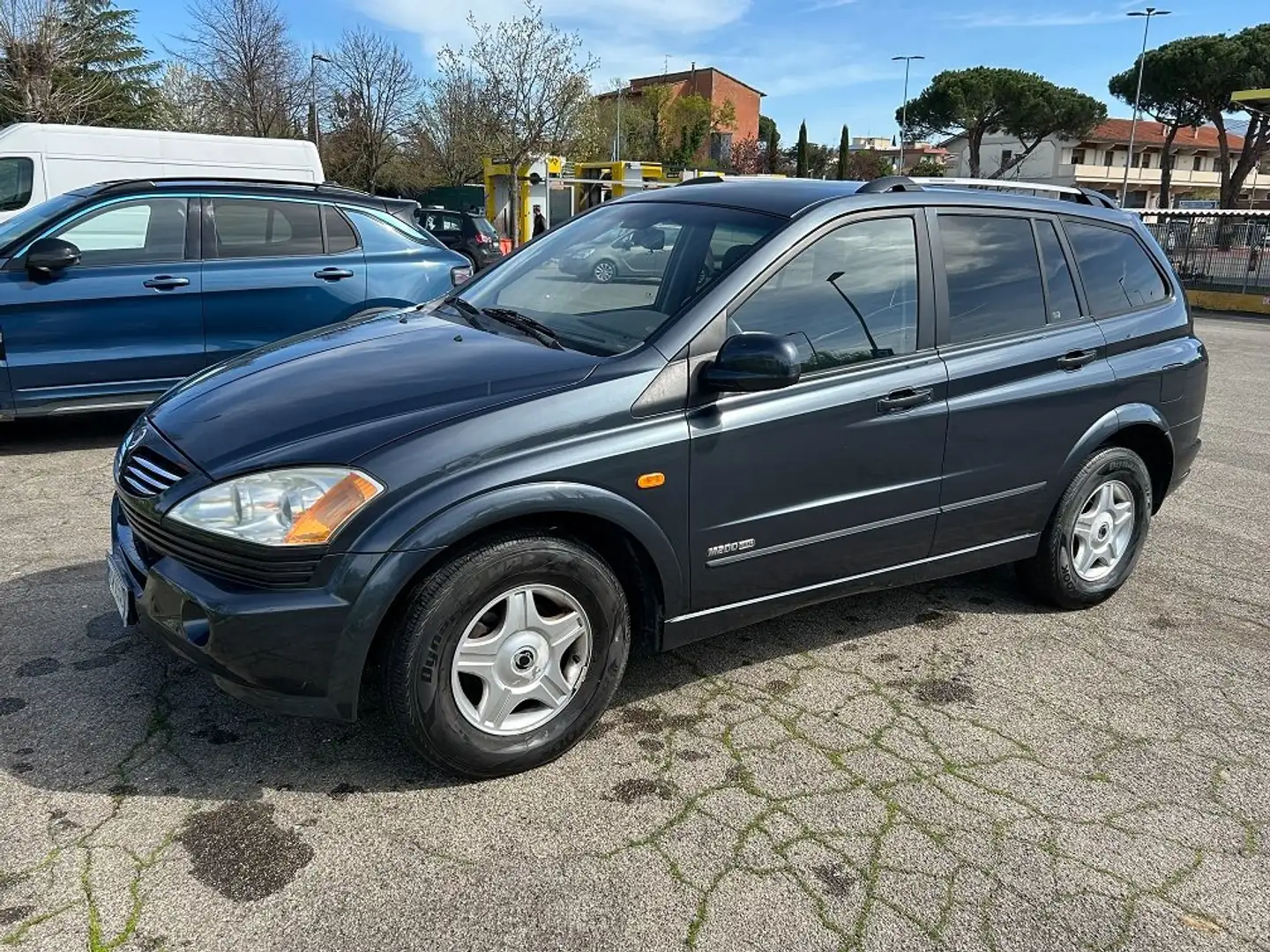 SsangYong Kyron Kyron 2.0 xdi Premium siva - 1