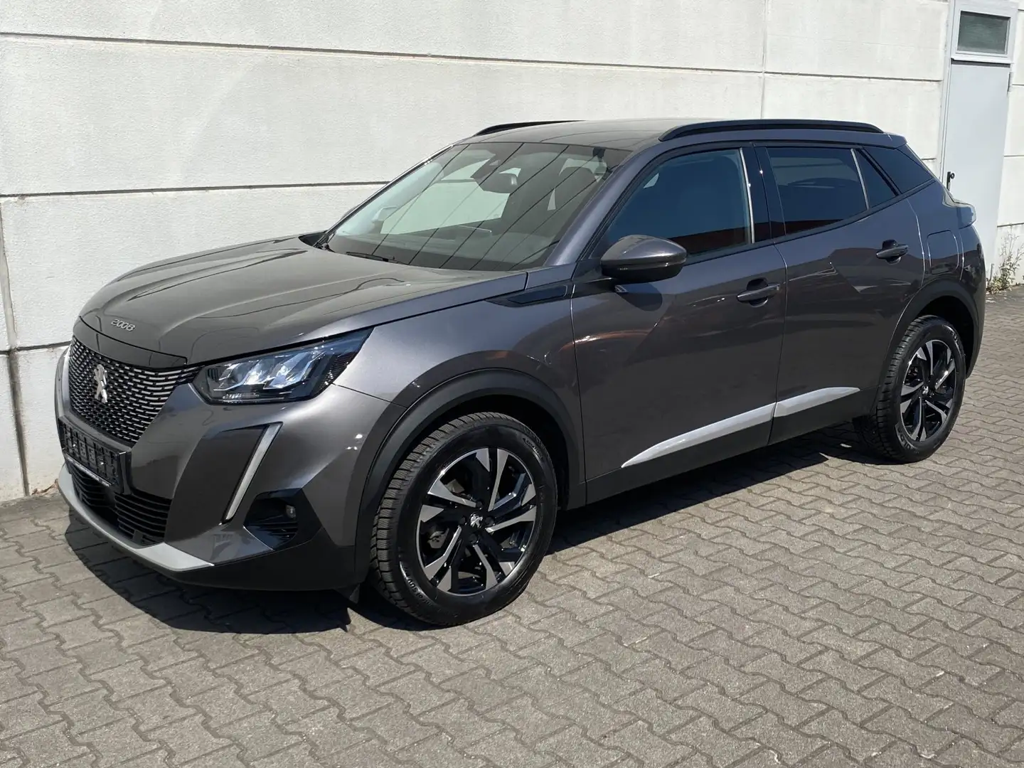 Peugeot 2008 1.2 PureTech 100  Allure Pack Grijs - 2